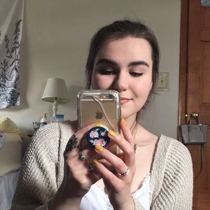 Meet your Posher, Molly